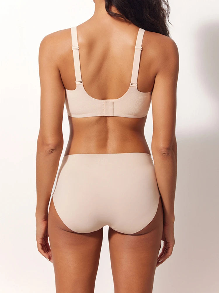 Olivia | Soft Wireless Seamless Bra with Adjustable Support 4