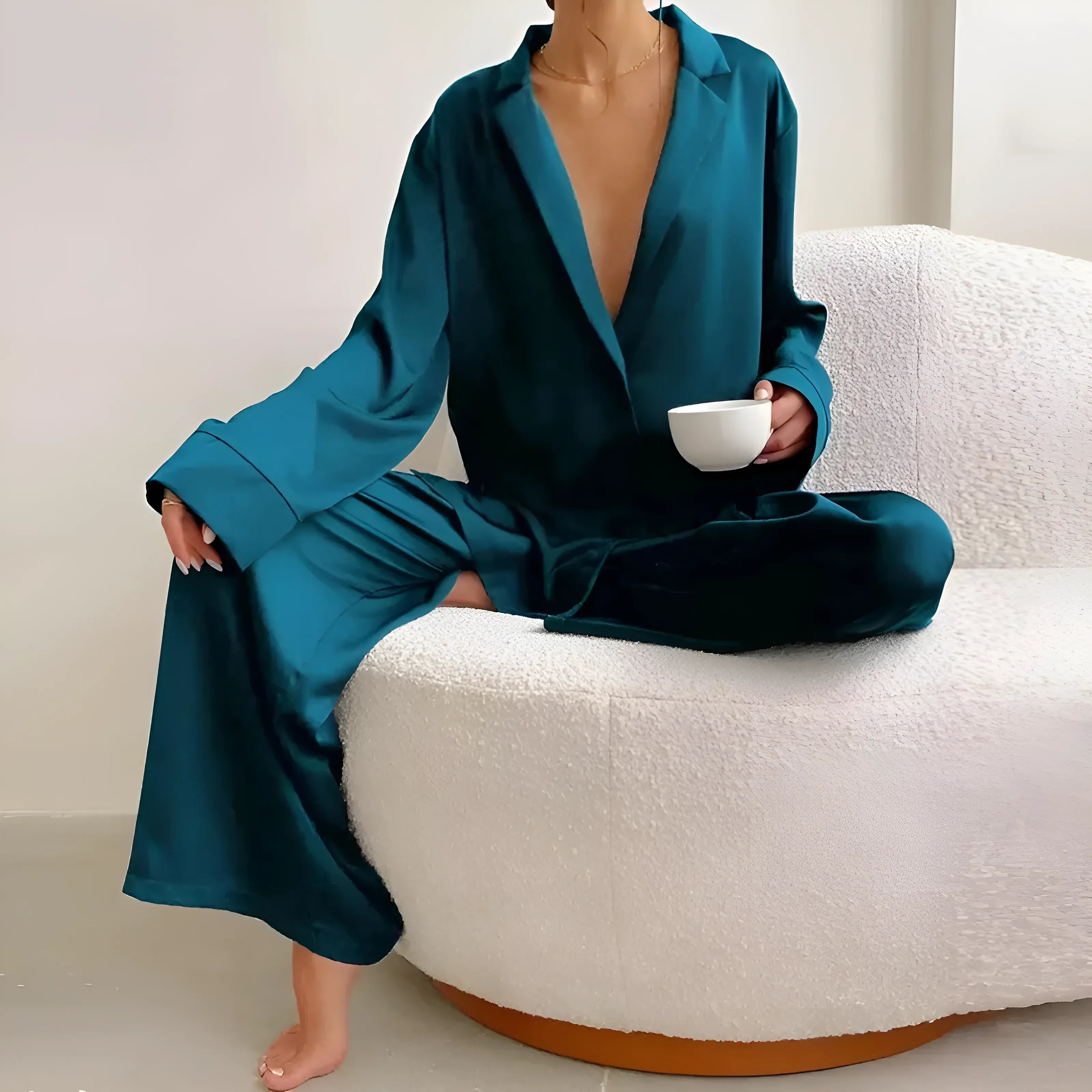 Sophie | Chic Loose-Fitting Satin Pajama Set for Women 4